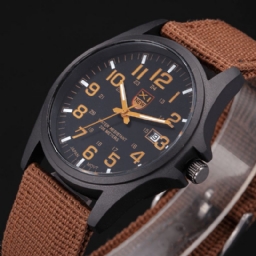 Xinew Nylon Band Casual Style Quartz Watch Päivämääränäyttö Miesten Rannekello