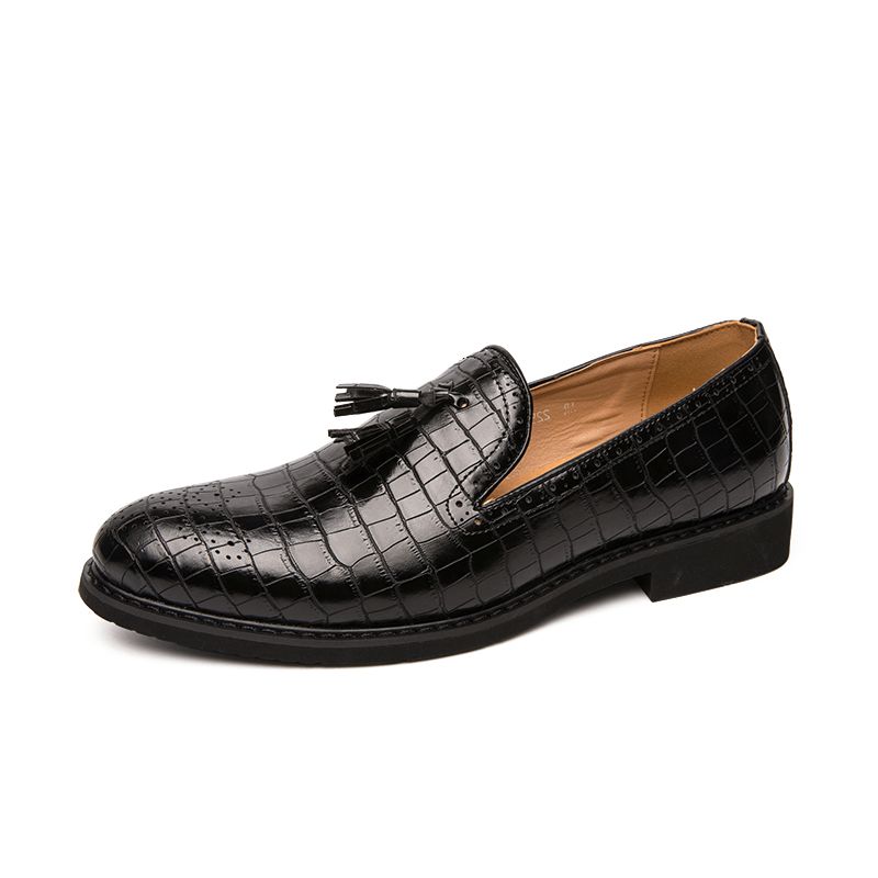 Miesten Brogue Tupsu Decor Mikrokuitunahka Slip Party Formal Kengät