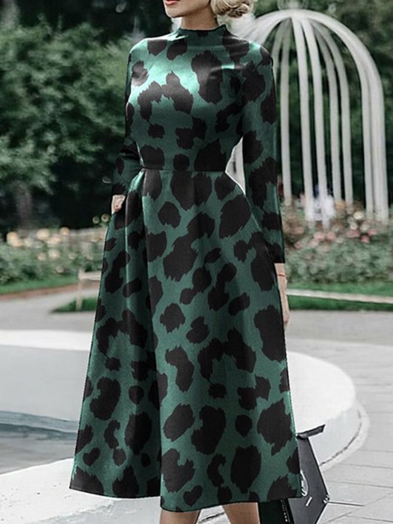 Pitkähihainen Leopard Regular Fit Midi-Mekko