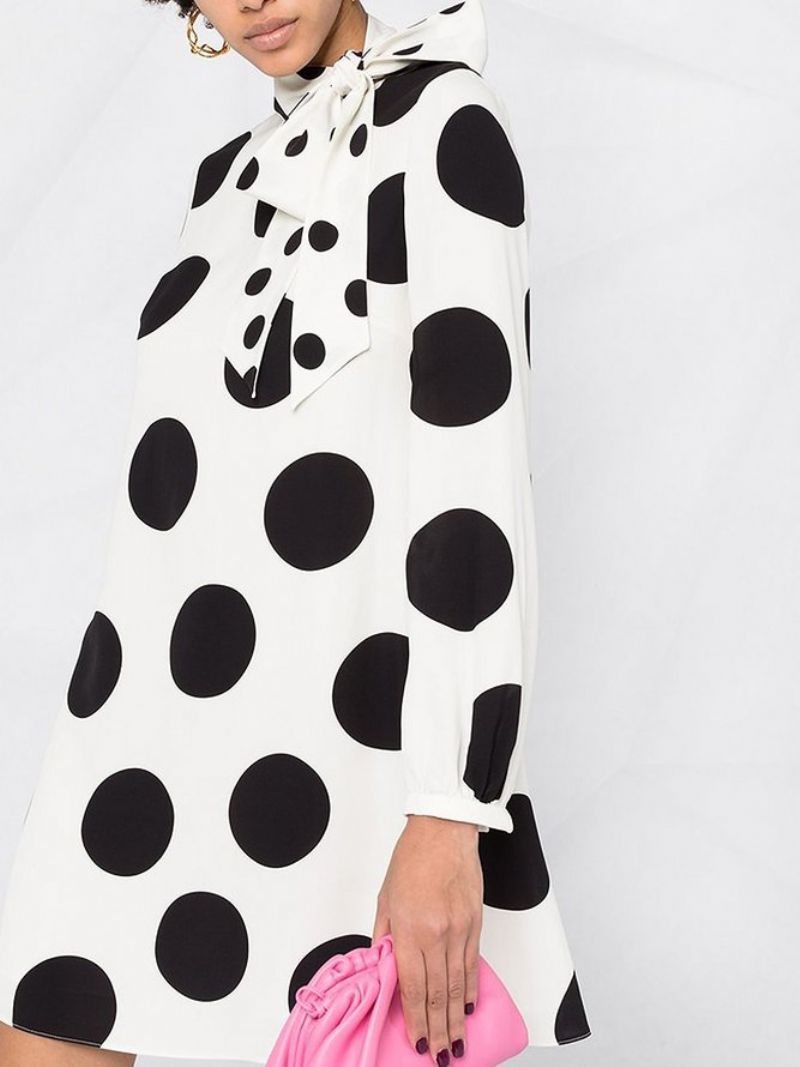 Löysää Elegant Polka Dots Minimekko