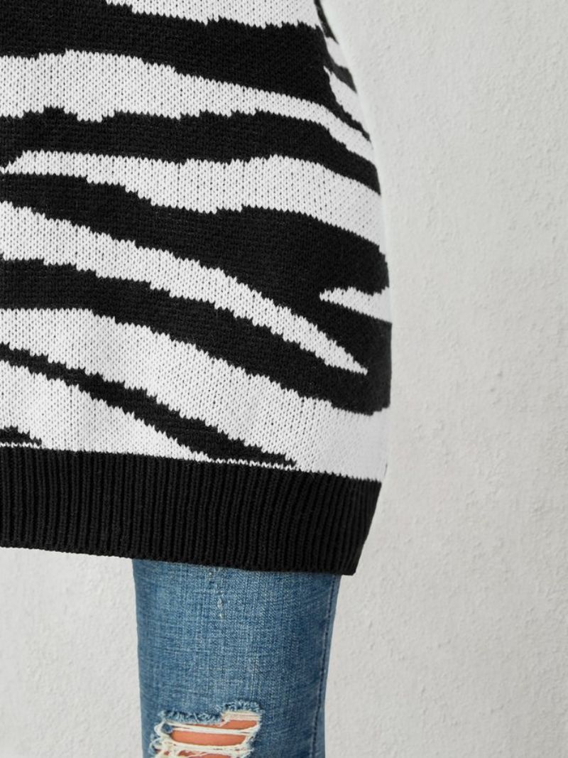 Valkoinen Zebra Knitted Casual Villapaita